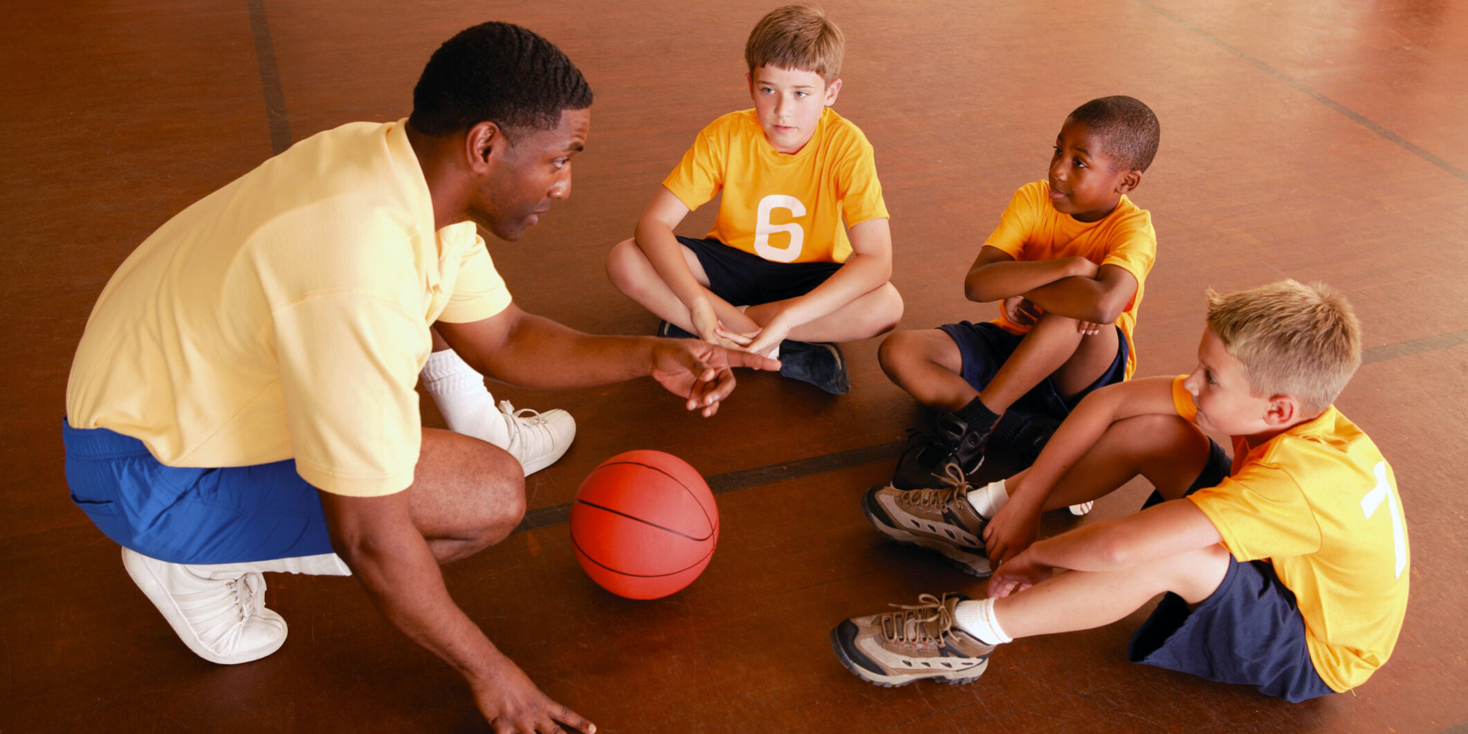 How to Coach Youth Basketball: A Comprehensive Guide for Coaches